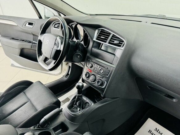 2011 Citroen C4 II, белый, 499999 рублей - вид 9