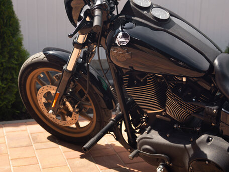 2016 Harley-Davidson Dyna Low Rider, чёрный, 1150000 рублей, вид 4