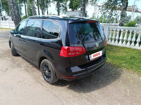2011 Volkswagen Sharan II, чёрный, 1200000 рублей, вид 5