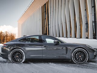2021 Porsche Panamera 4 II Рестайлинг, серый, 10500000 рублей, вид 4
