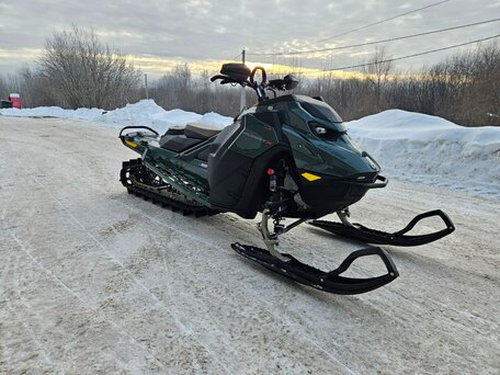 2025 BRP Ski-Doo Summit 850, зелёный, 2990000 рублей, вид 2