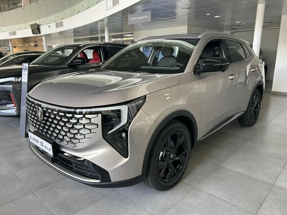 2026 Changan UNI-S I Рестайлинг, коричневый, 3249900 рублей