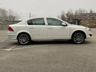 2014 Opel Astra H Рестайлинг, белый, 620000 рублей, вид 4