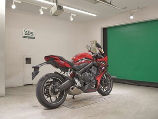 2023 Honda CBR 650R, красный, 683000 рублей, вид 5