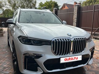 2022 BMW X7 40i I (G07), белый, 9100000 рублей, вид 3
