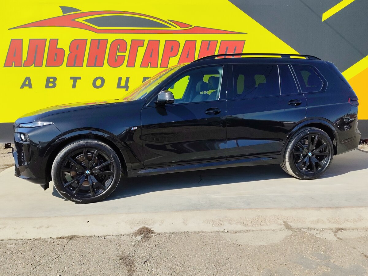 Открыть фотографии: BMW X7 I (G07) Рестайлинг