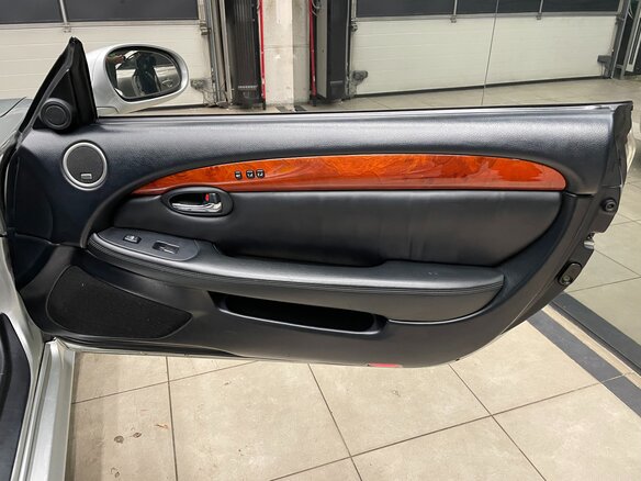2002 Lexus SC 430 II, серый, 1850000 рублей - вид 10