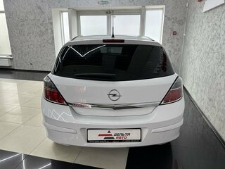 2014 Opel Astra H Рестайлинг, белый, 835000 рублей, вид 4
