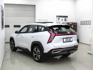 2026 Geely Atlas II, белый, 3909990 рублей, вид 2