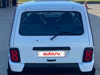 2007 Lada (ВАЗ) 2121 (4x4) I Рестайлинг, белый, 500000 рублей, вид 3