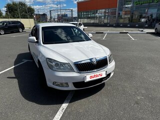 2011 Skoda Octavia II (A5) Рестайлинг, белый, 666666 рублей, вид 1