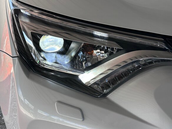 2018 Toyota RAV4 IV (XA40) Рестайлинг, белый, 2690000 рублей - вид 13