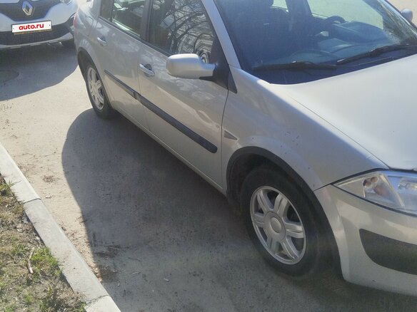 2004 Renault Megane II, серебристый - вид 1