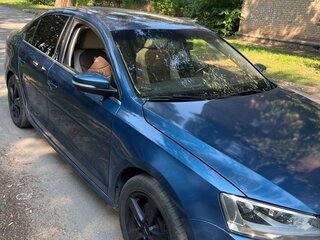 2016 Volkswagen Jetta VI Рестайлинг, синий, 1500000 рублей, вид 2