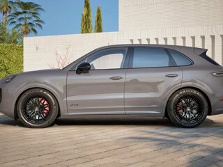 2026 Porsche Cayenne GTS III Рестайлинг, серый, 26880000 рублей, вид 5