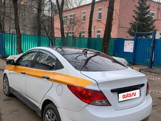 2014 Hyundai Solaris I, чёрный, 400000 рублей, вид 4
