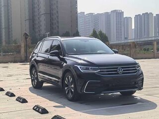 2024 Volkswagen Tiguan L II Рестайлинг (China Market), чёрный, 3382448 рублей, вид 4