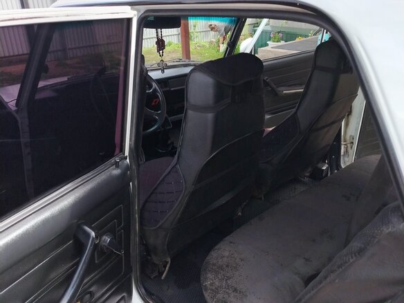 2010 Lada (ВАЗ) 2105, белый - вид 7