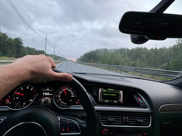 2010 Audi A4 IV (B8), белый, 999000 рублей - вид 8