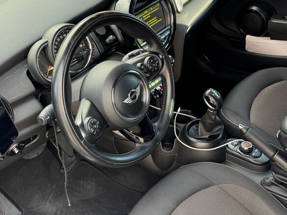2016 Mini Hatch Cooper III (F55/F56), зелёный, 1500000 рублей - вид 8