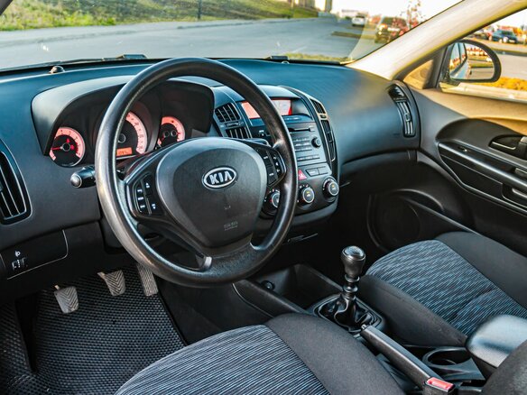 2009 Kia Ceed I, серый, 650000 рублей - вид 14