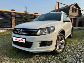 2016 Volkswagen Tiguan I Рестайлинг, белый, 1600000 рублей, вид 1