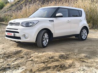 2017 Kia Soul II Рестайлинг, бежевый, 1600000 рублей, вид 1