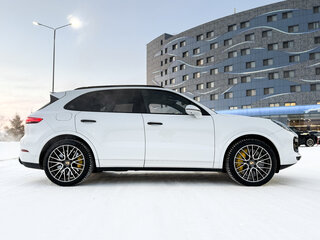 2018 Porsche Cayenne Turbo III, белый, 8500000 рублей, вид 5