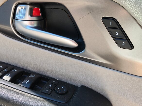 2017 Chrysler Pacifica RU, белый, 2590000 рублей - вид 17