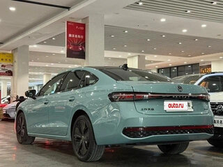 2024 Volkswagen Passat (North America and China) Pro I, голубой, 2500000 рублей, вид 4
