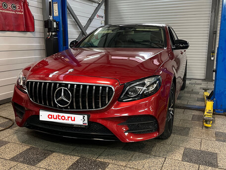 2016 Mercedes-Benz E-Класс 200 V (W213, S213, C238), красный, 4700000 рублей, вид 3