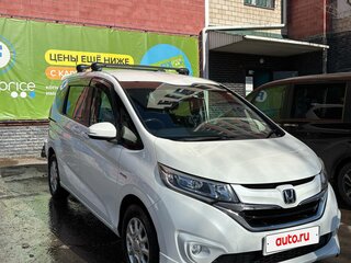 2016 Honda Freed II, белый, 1470000 рублей, вид 2