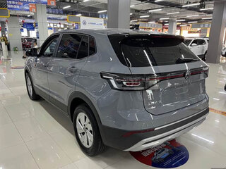 2026 Volkswagen Tharu XR, серый, 2130000 рублей, вид 4
