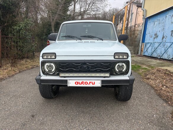 2013 Lada (ВАЗ) 2121 (4x4) I Рестайлинг, белый, 550000 рублей - вид 1