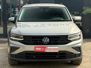 2021 Volkswagen Tiguan II Рестайлинг, серебристый, 2750000 рублей, вид 3