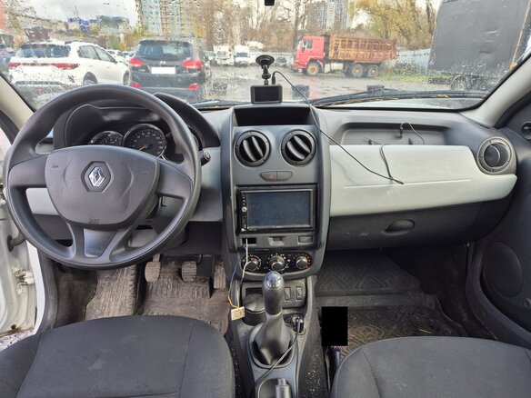 2016 Renault Duster I Рестайлинг, белый, 920000 рублей - вид 8