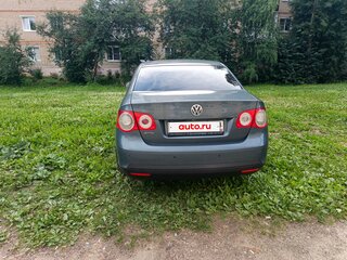 2008 Volkswagen Jetta V, зелёный, 700000 рублей, вид 3