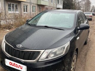 2011 Kia Rio III, чёрный, 800000 рублей, вид 4