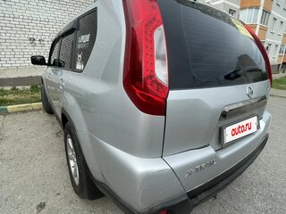 2013 Nissan X-Trail II Рестайлинг, серебристый, 1100000 рублей, вид 4
