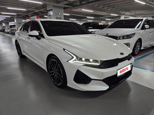 2022 Kia K5 LPi III, белый - вид 2