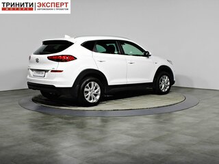 2018 Hyundai Tucson III Рестайлинг, белый, 2197000 рублей, вид 5