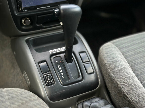 2002 Suzuki Grand Vitara I Рестайлинг, серебристый, 459000 рублей - вид 17