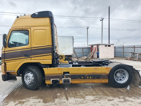 1999 Volvo FM, жёлтый, 980000 рублей, вид 2