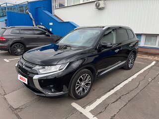 2018 Mitsubishi Outlander III Рестайлинг 2, чёрный, 1950000 рублей, вид 1