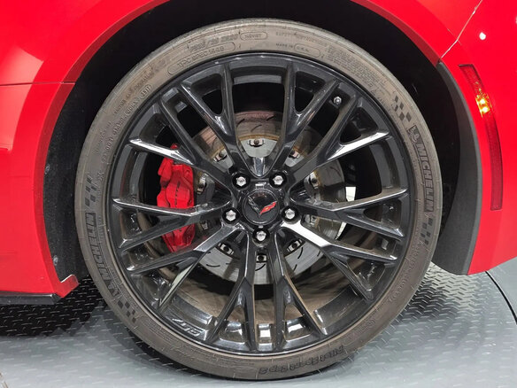 2016 Chevrolet Corvette Z06 C7, золотистый, 16500000 рублей - вид 19
