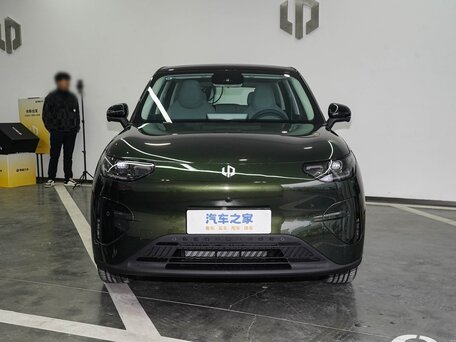2026 Leapmotor A10 53 kWh, зелёный, 2090000 рублей, вид 2