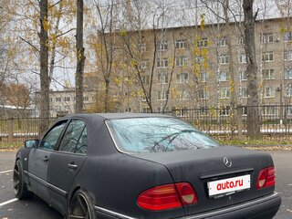 1997 Mercedes-Benz E-Класс 200 II (W210, S210), фиолетовый, 205000 рублей, вид 5