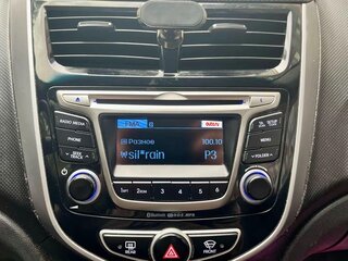 2014 Hyundai Solaris I, чёрный, 710000 рублей, вид 5