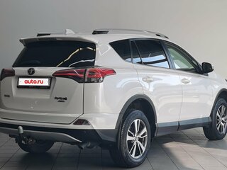 2015 Toyota RAV4 IV (XA40) Рестайлинг, белый, 2340000 рублей, вид 5