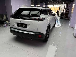 2022 Peugeot 2008 II, белый, 1210000 рублей, вид 5